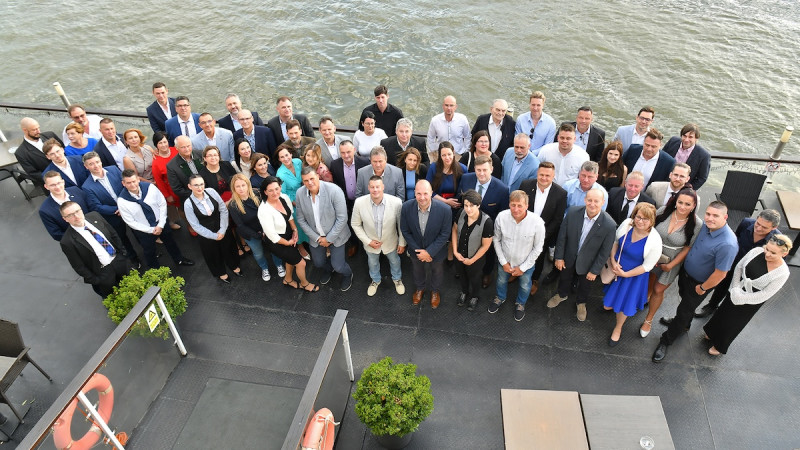 Aviagen Kft Ross 420 Club Welcomes Producers Who Continue to Outdo Excellence