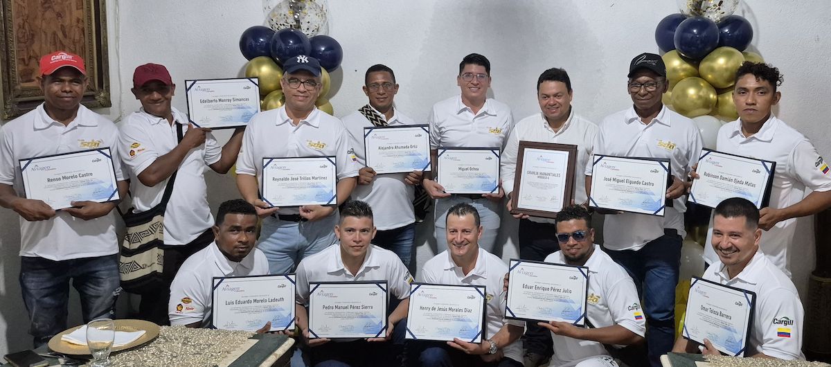 Members of Granja Mantiales in Colombia