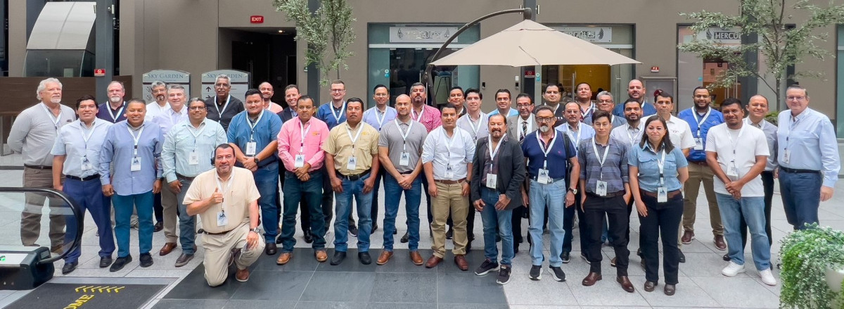 Group photo at Knowledge without Borders Mexico City event